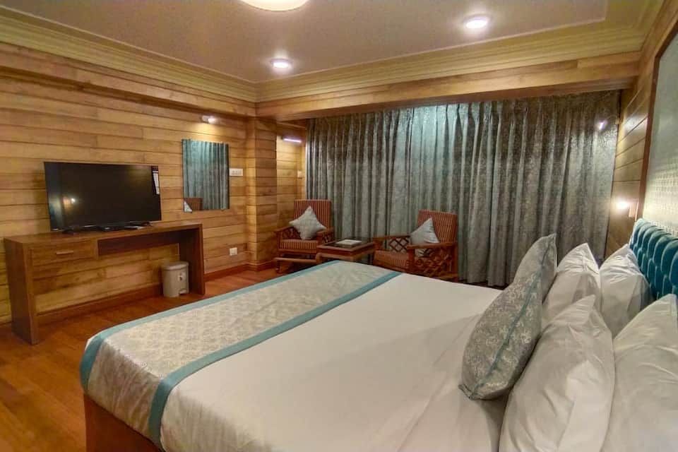 Luxury View Room with Balcony