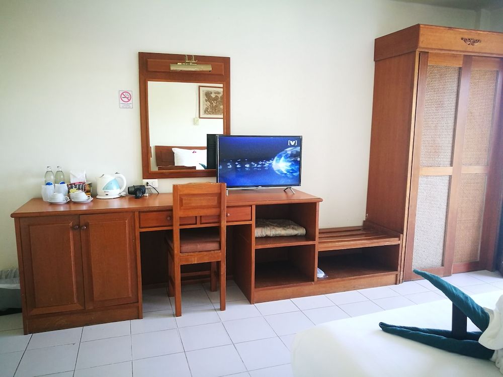 On The Hill Karon Resort Garden View Room 7