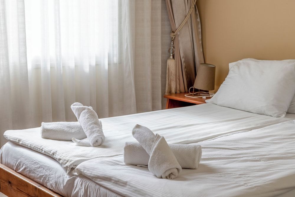 Port Inn - Hostel Double or Twin Room 5