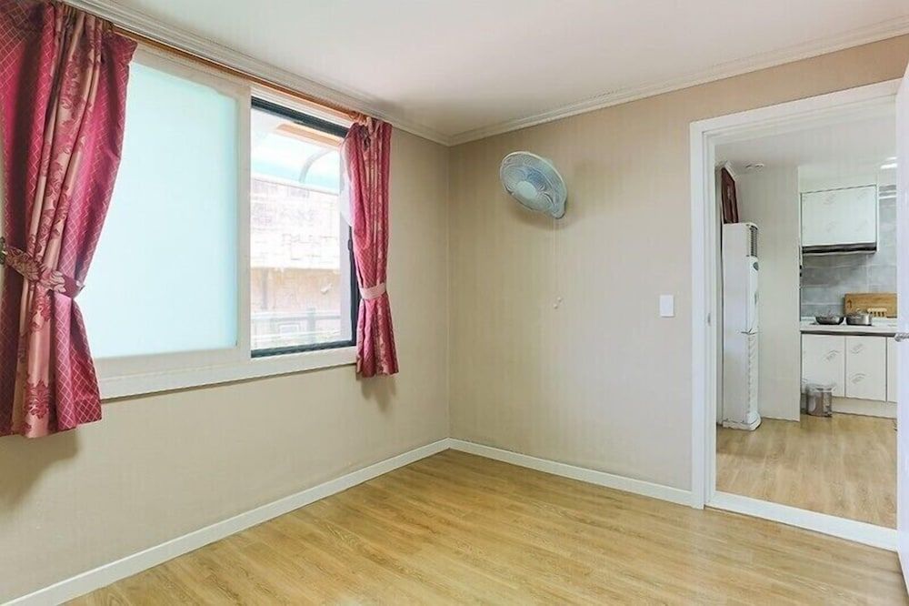 Byeonsan Dongguerami Pension Superior Room (Hae-Neom-Ee) 2