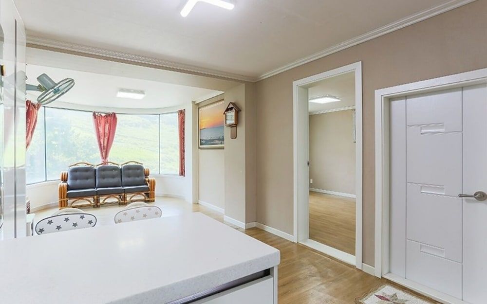 Byeonsan Dongguerami Pension Superior Room (Hae-Neom-Ee) 11