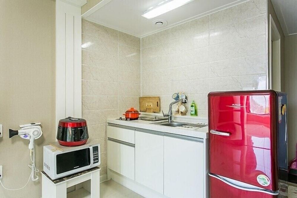 Byeonsan Dongguerami Pension Basic Room (Jeok-Byuk-Kang) 3