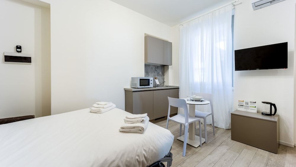 The B Village Business Executive Studio 2