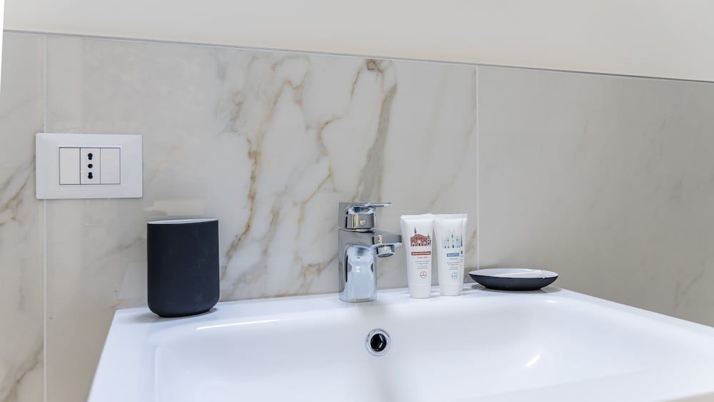 The B Village Business Studio 12