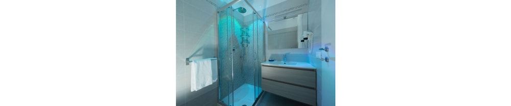 Hotel Biagi Standard Double or Twin Room 8