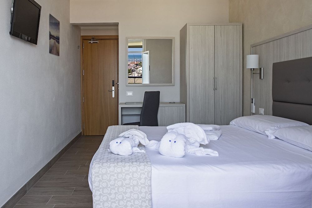 Hotel Biagi Standard Double or Twin Room 3