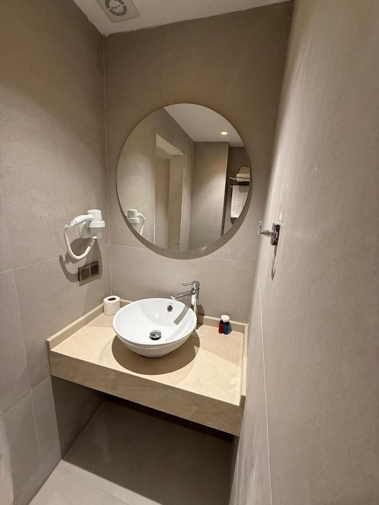 Rooms365 Economy Double Room - Giris Kat (Balkonsuz) 3