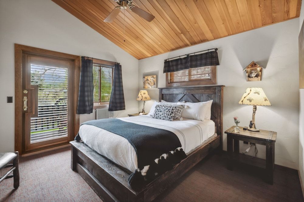 Room, 1 Queen Bed, Mountain View (Blackbear)
