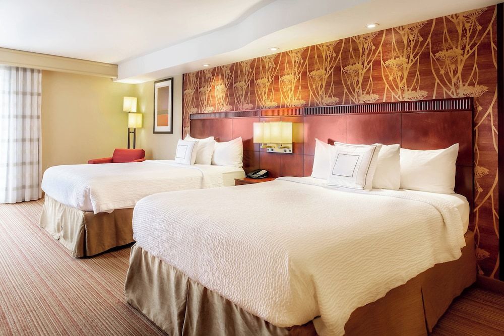Executive Suite, Multiple Beds