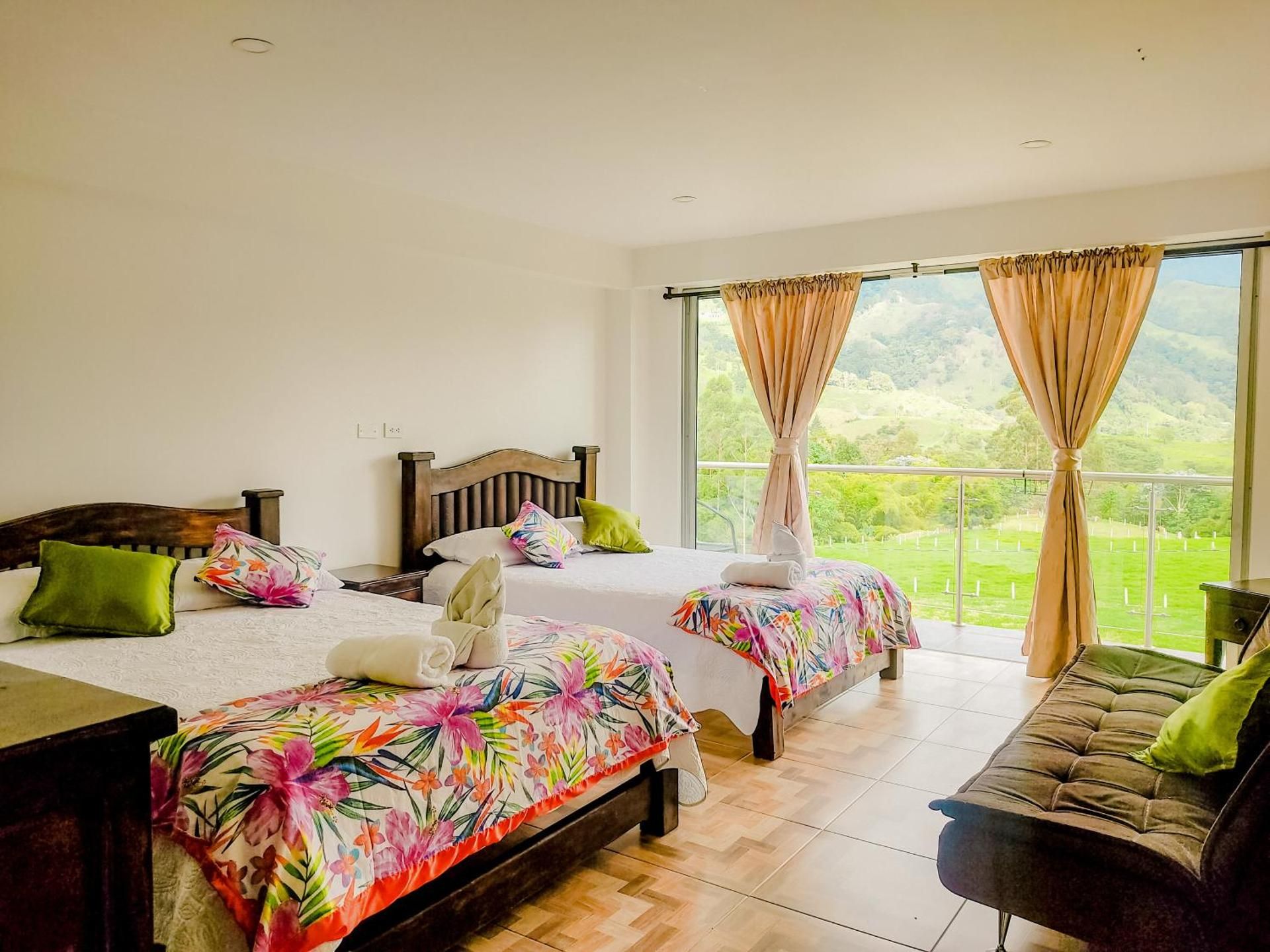 Quadruple Room with Private Bathroom