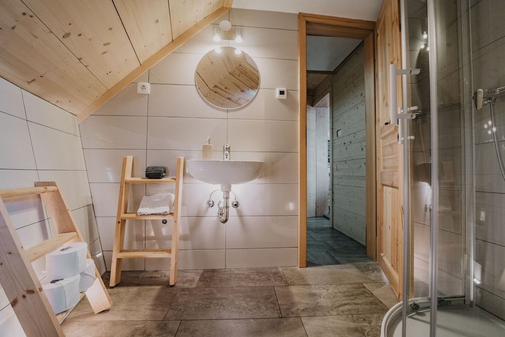 Koca Ojstrica - Velika planina Luxury Chalet, 2 Bedrooms (Ojstrica) 11