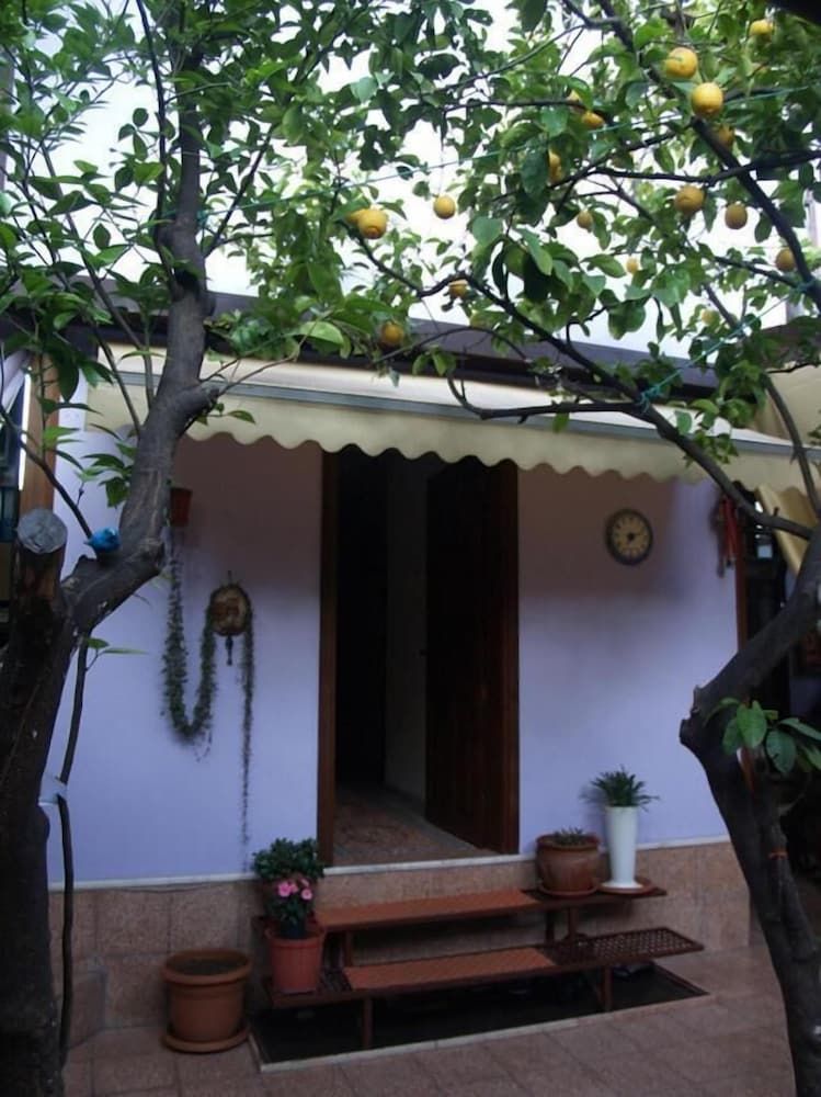 undefined Sultan Pension 10