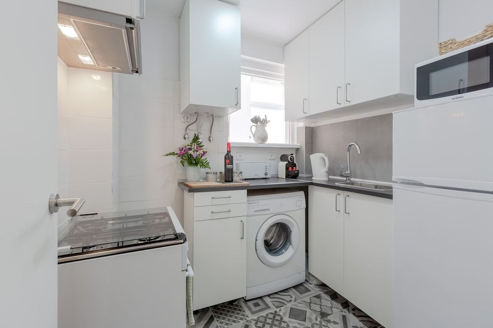 undefined Sunny Apartment with Patio, By TimeCooler 2