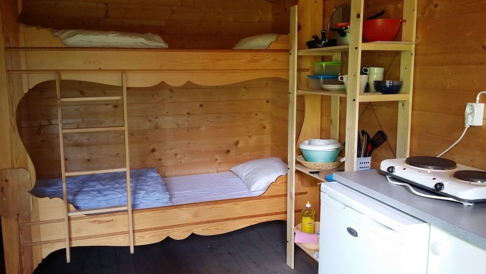 Economy Cottage, Kitchenette (2 adults, Excluding Linen/Towels)