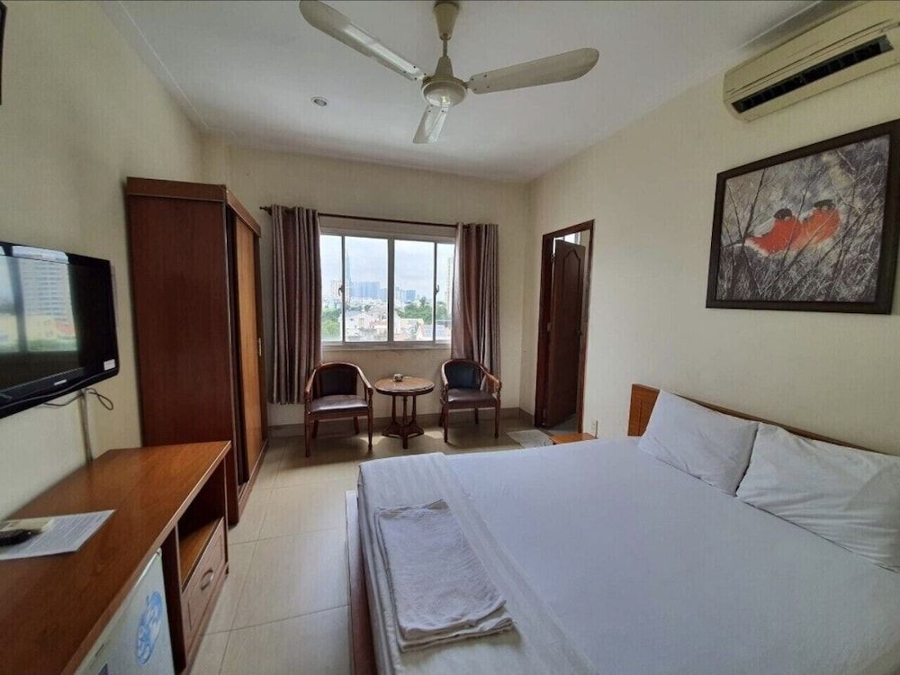 undefined Hotel Nguyên Anh 2 7