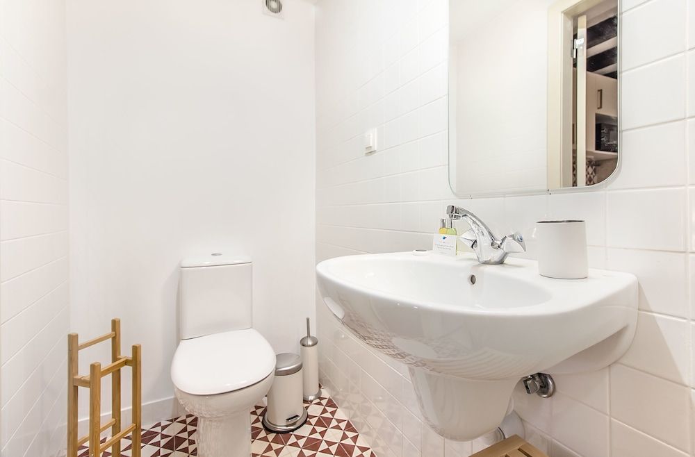 Guest Inn Alfama Apartment, 1 Bedroom 22