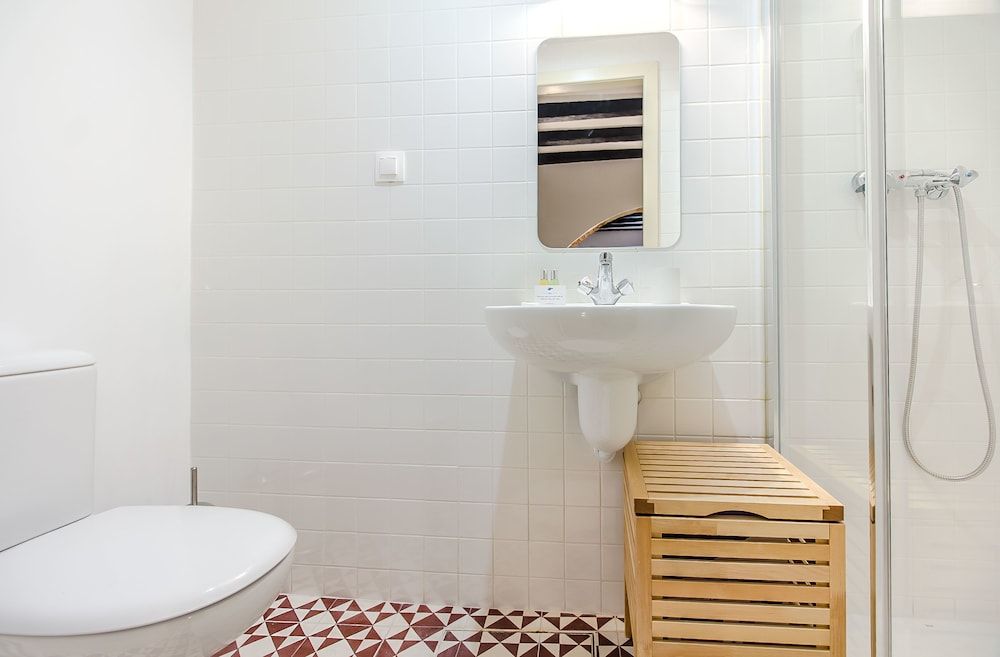 Guest Inn Alfama Apartment, 1 Bedroom 24