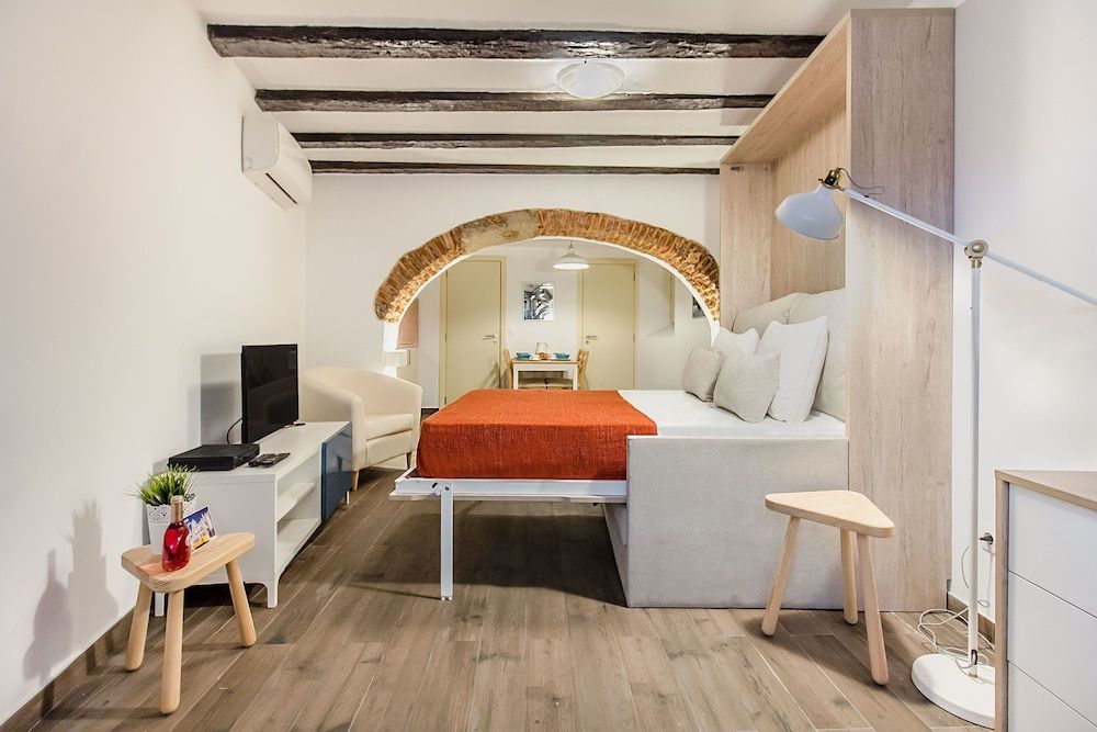 Guest Inn Alfama Apartment, 1 Bedroom 13