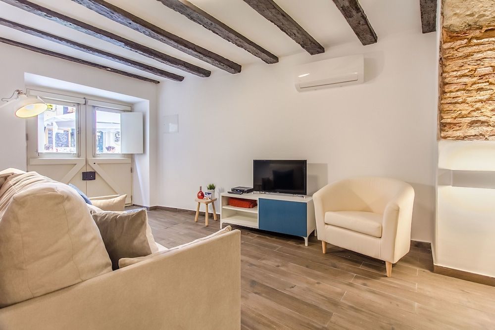 Guest Inn Alfama Apartment, 1 Bedroom 15