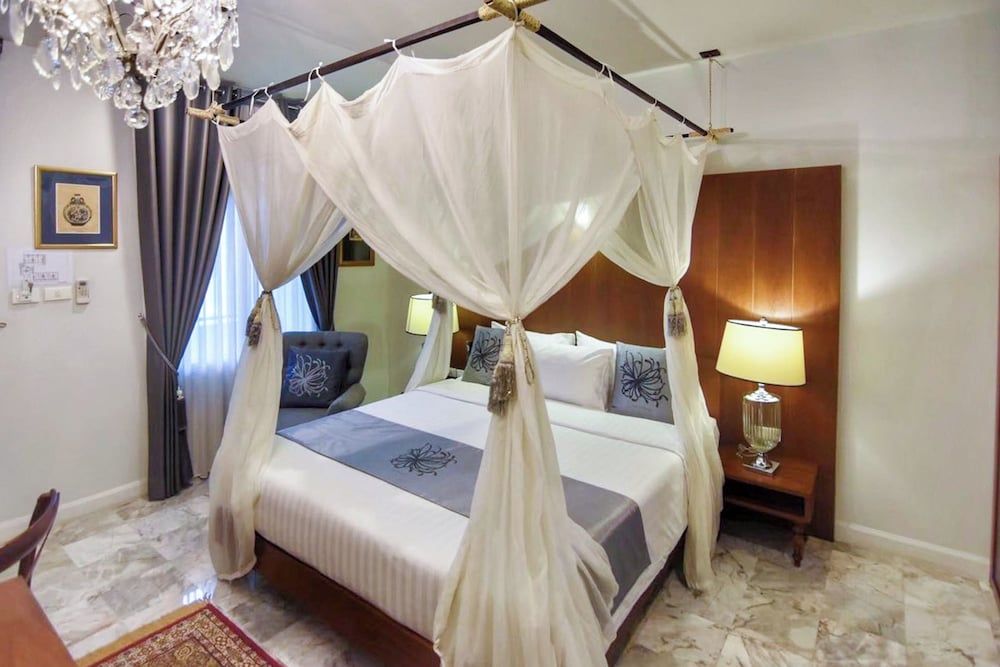 Villa Amphawa Superior Double Room 2