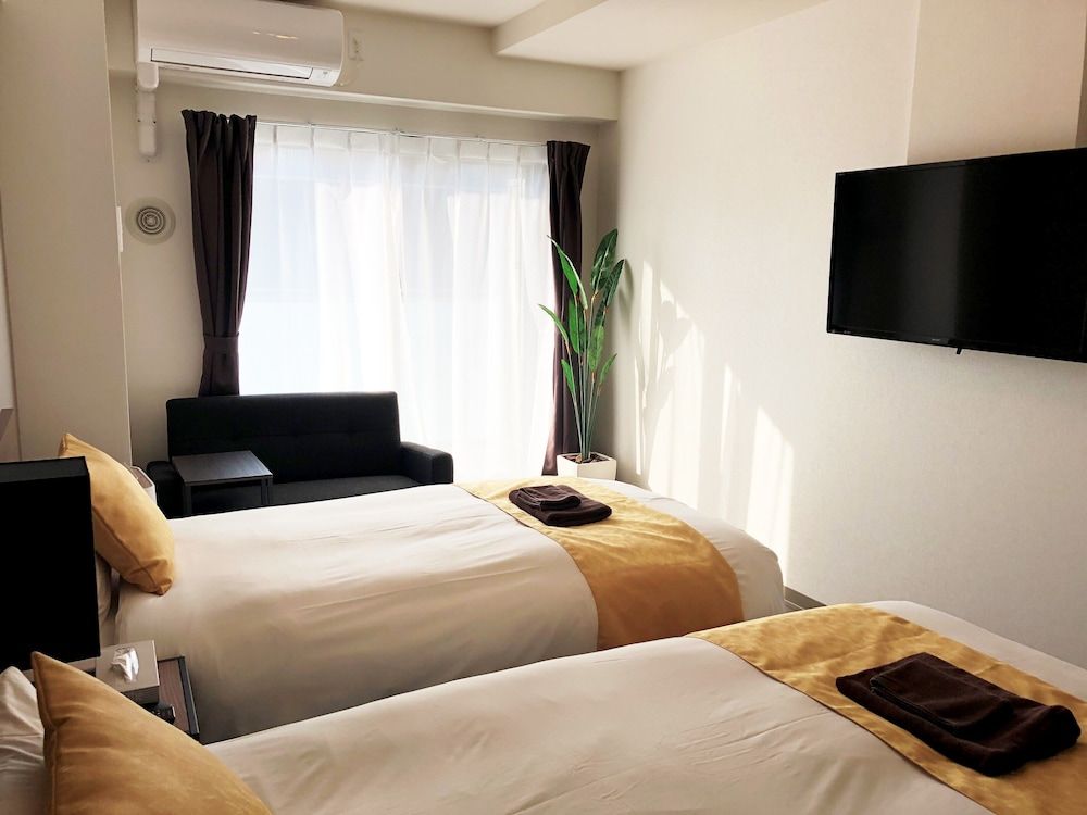 At RLiS House Tsutenkaku Standard Twin Room, Non Smoking 2