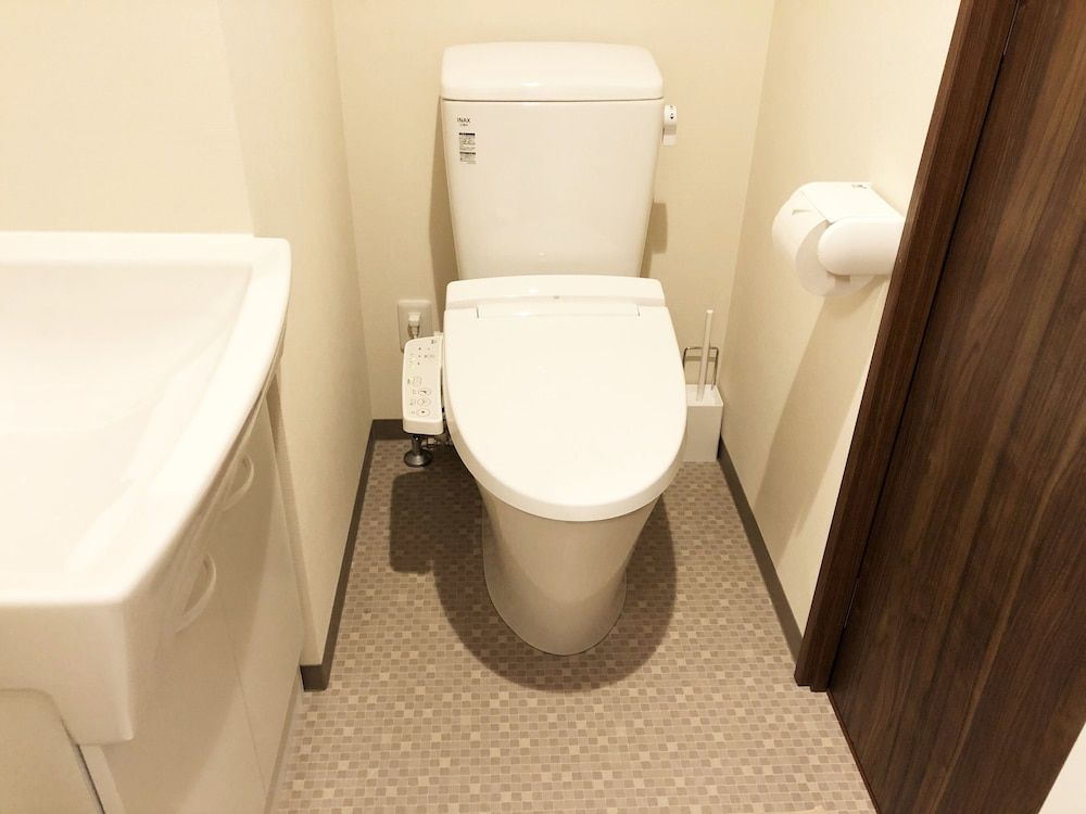 At RLiS House Tsutenkaku Double Room, Non Smoking 10