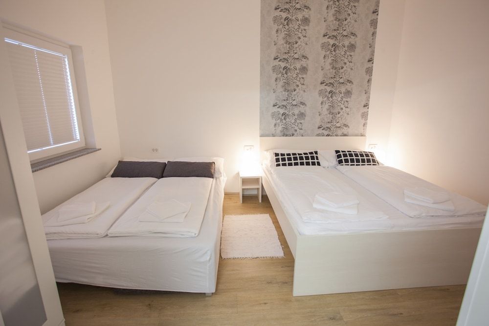 undefined Apartments SHISHKA 3