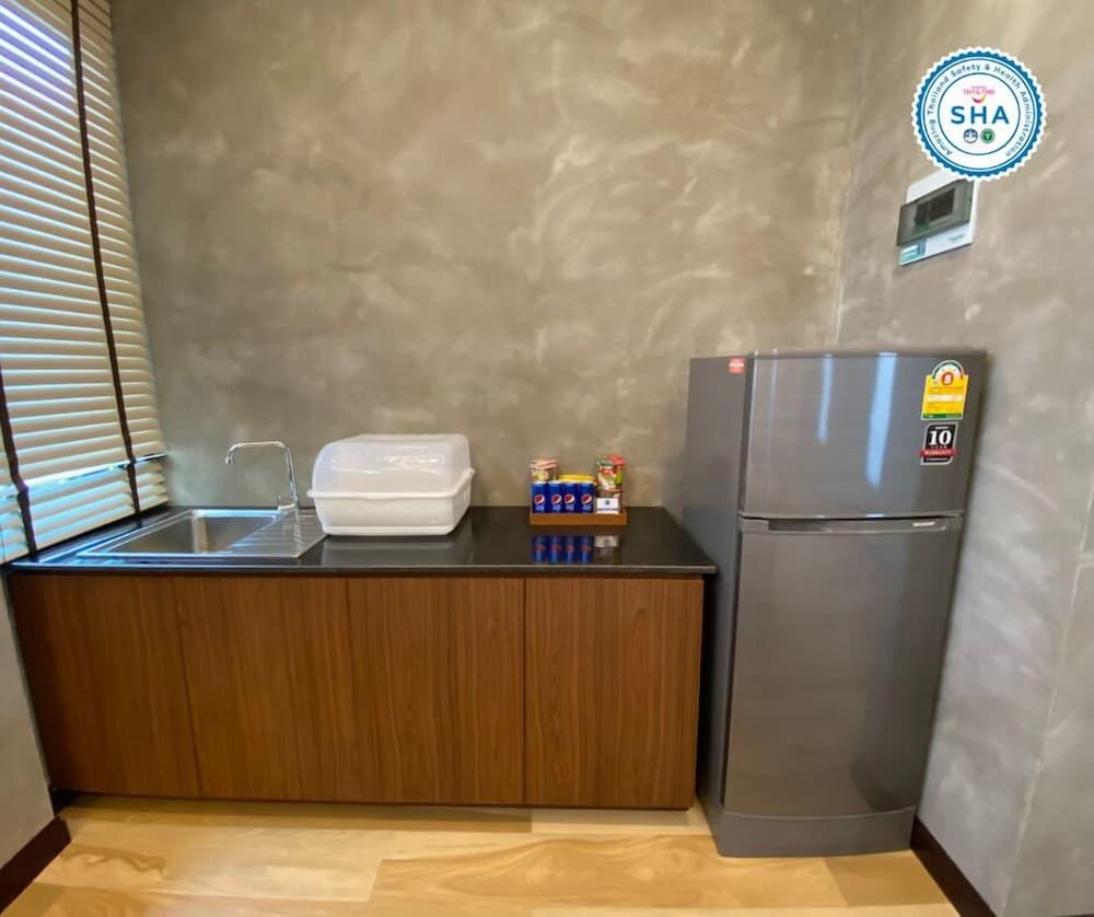 Blue River Resort Family Room with Garden 12