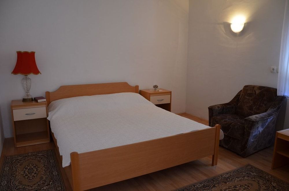 undefined Apartments Lenardic 4