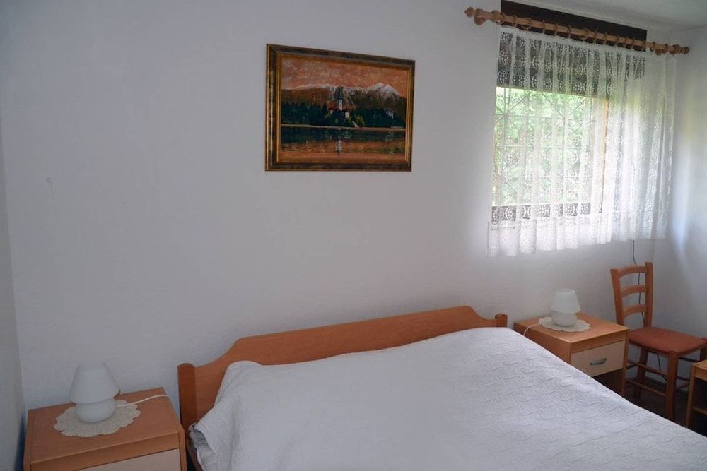 Apartments Lenardic Apartment, Ground Floor 2