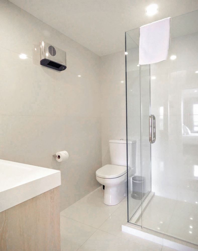 Executive Living in Bluewater Private 2 Bedrooms Executive Apartment 12