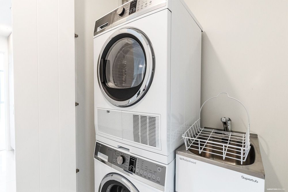 Executive Living in Bluewater Private 2 Bedrooms Executive Apartment 10