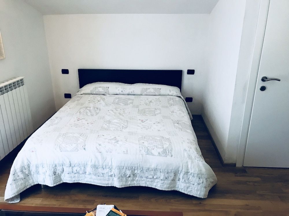 Sally's B&B Comfort Double Room, 1 Queen Bed with Sofa bed 2