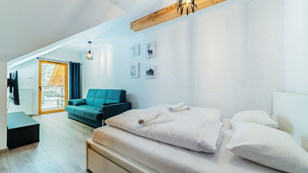 Apartment (Sarnia 7/32)