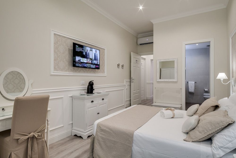 undefined Charme & Chic Luxury 8