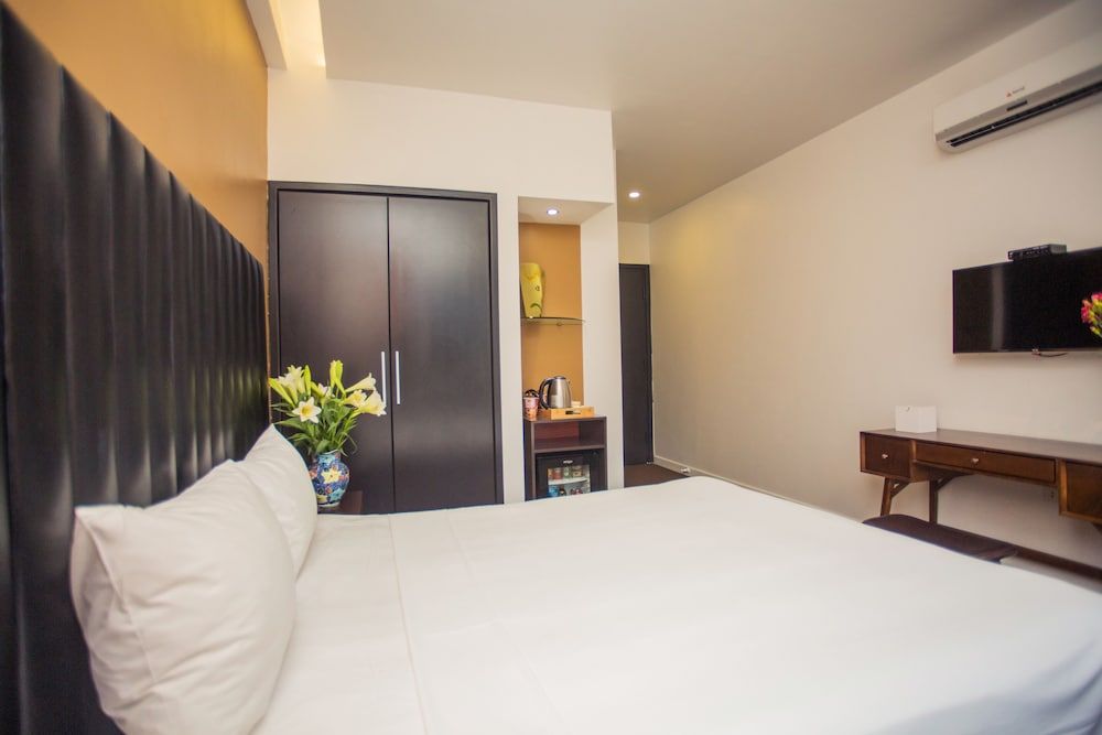 undefined Dinh Hotel 7