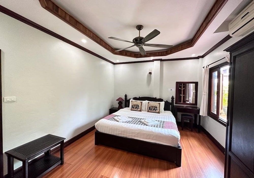 Y Not Lao Villa Deluxe Double Room, 1 King Bed 7