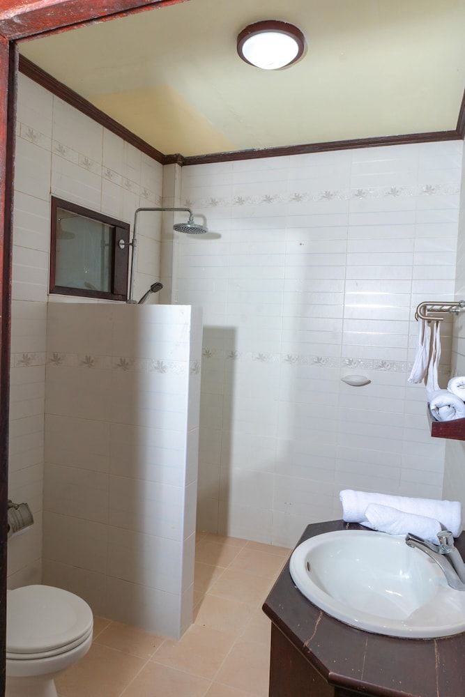 Y Not Lao Villa Deluxe Twin Room 9