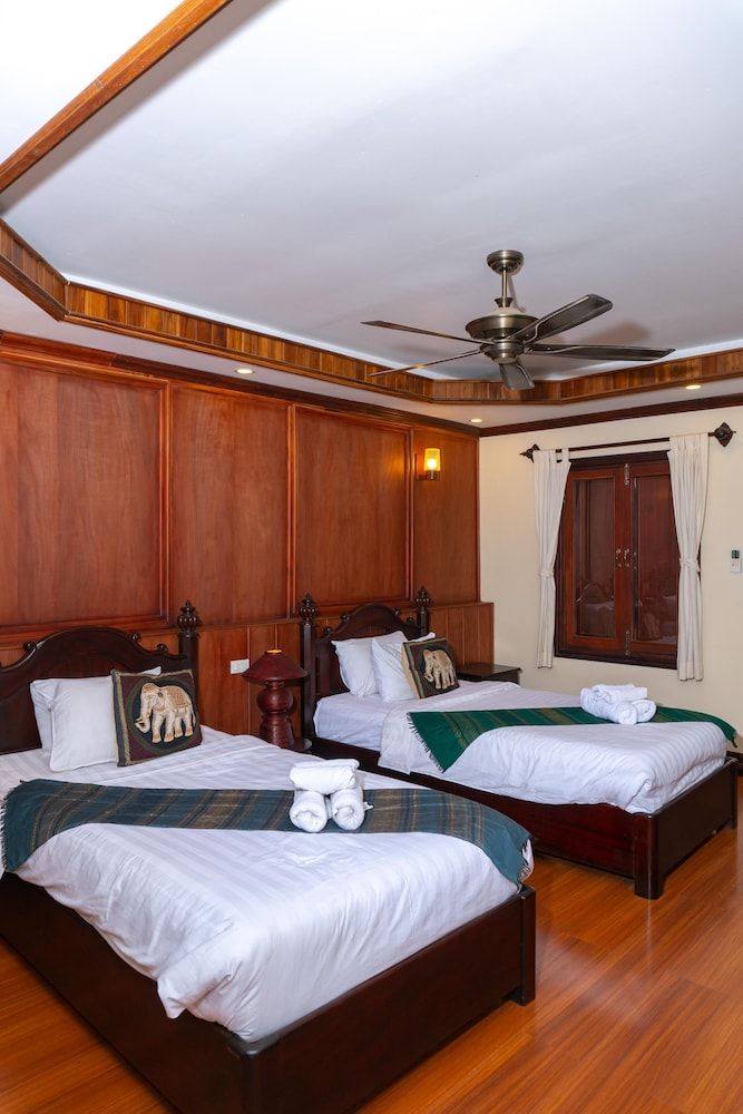 Y Not Lao Villa Deluxe Twin Room 3