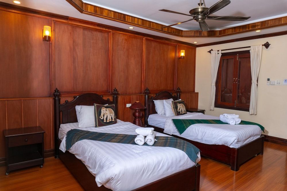 Y Not Lao Villa Deluxe Twin Room 4