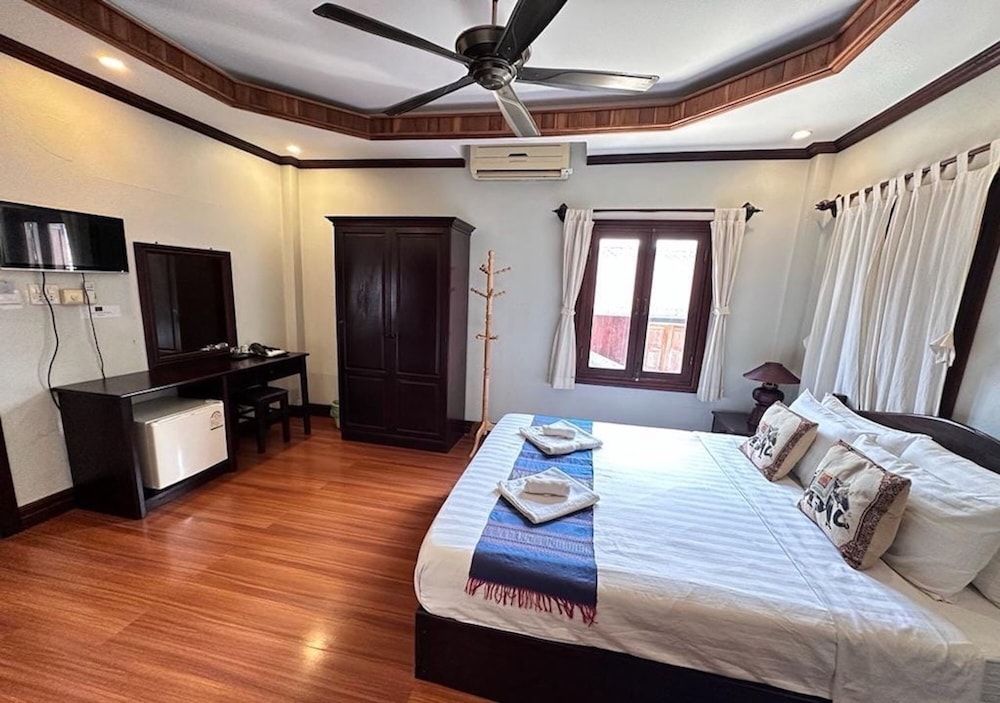 Y Not Lao Villa Deluxe Double Room, 1 King Bed 10