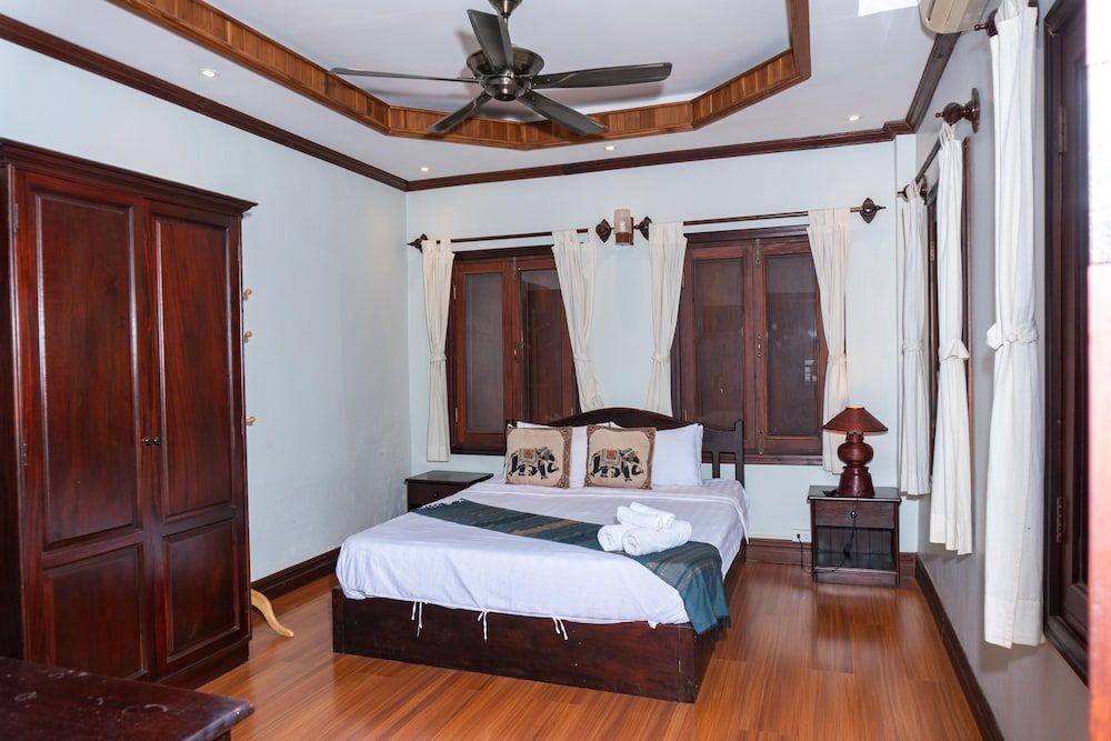 Y Not Lao Villa Deluxe Double Room, 1 King Bed 4
