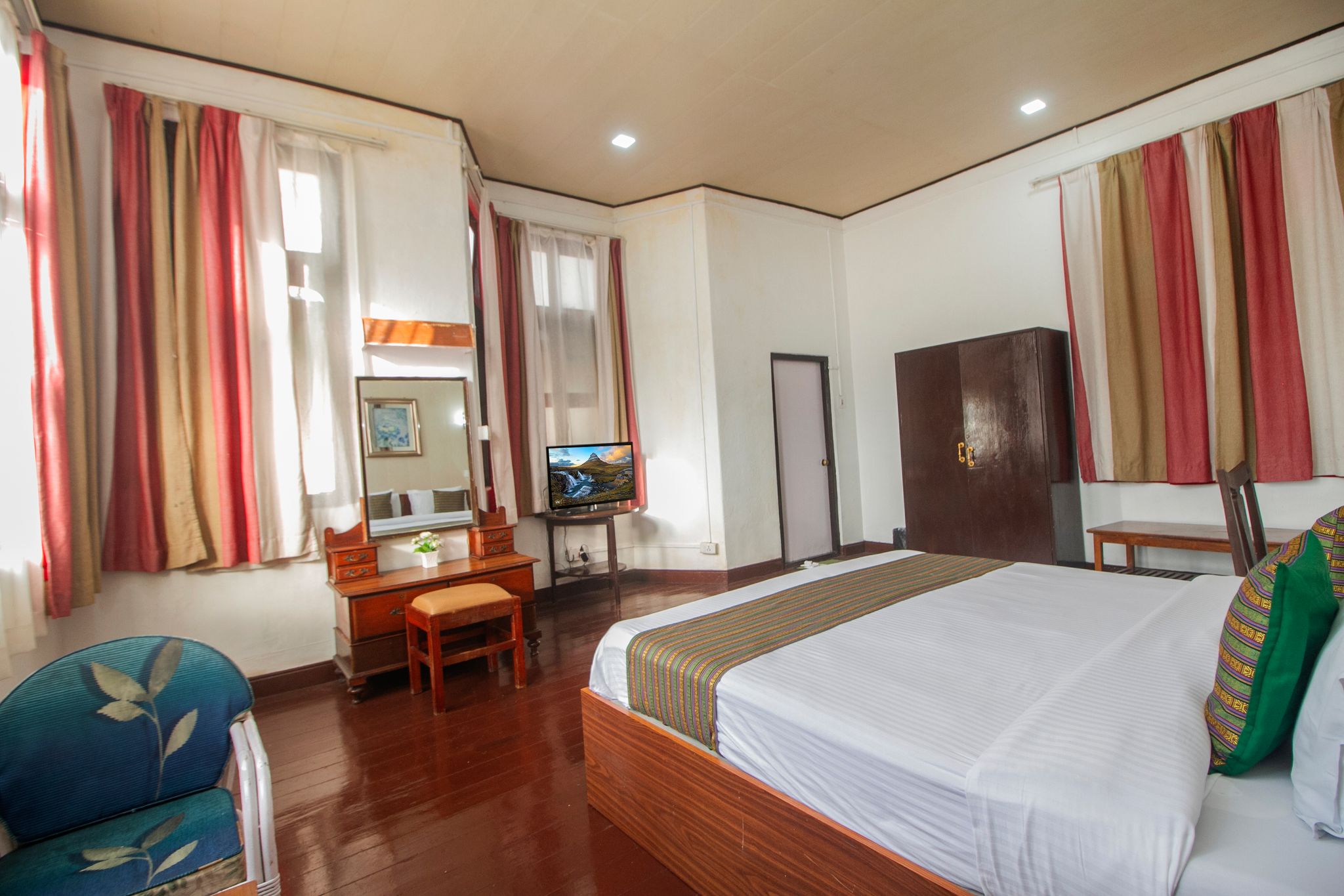 Central Heritage Resort & Spa Cedar Room 2