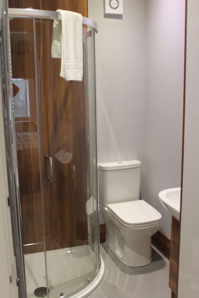 Northern Sands Hotel Classic Double Room, 1 King Bed 3