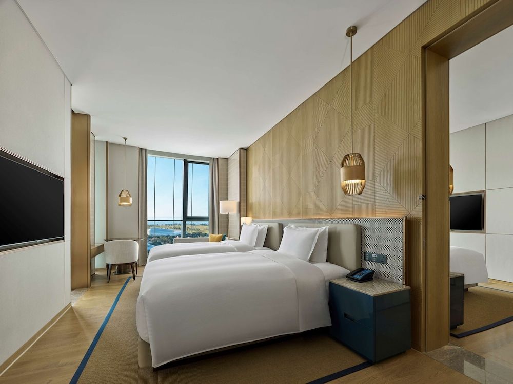 PREMIUM TWIN ROOM