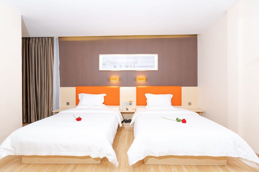 7 Days Premium Hotel Standard Twin Room 3