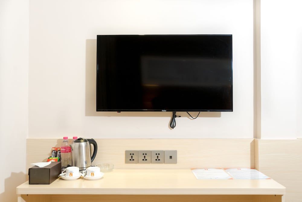 7 Days Premium Hotel Standard Twin Room 10