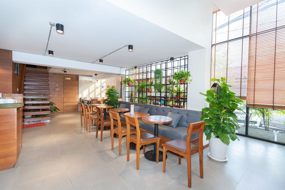 undefined 7 Days Premium Hotel 8