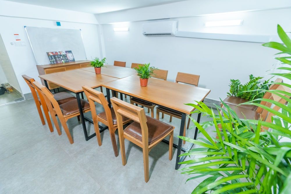 undefined 7 Days Premium Hotel 10