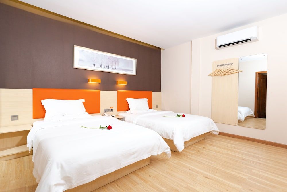 7 Days Premium Hotel Standard Twin Room 2